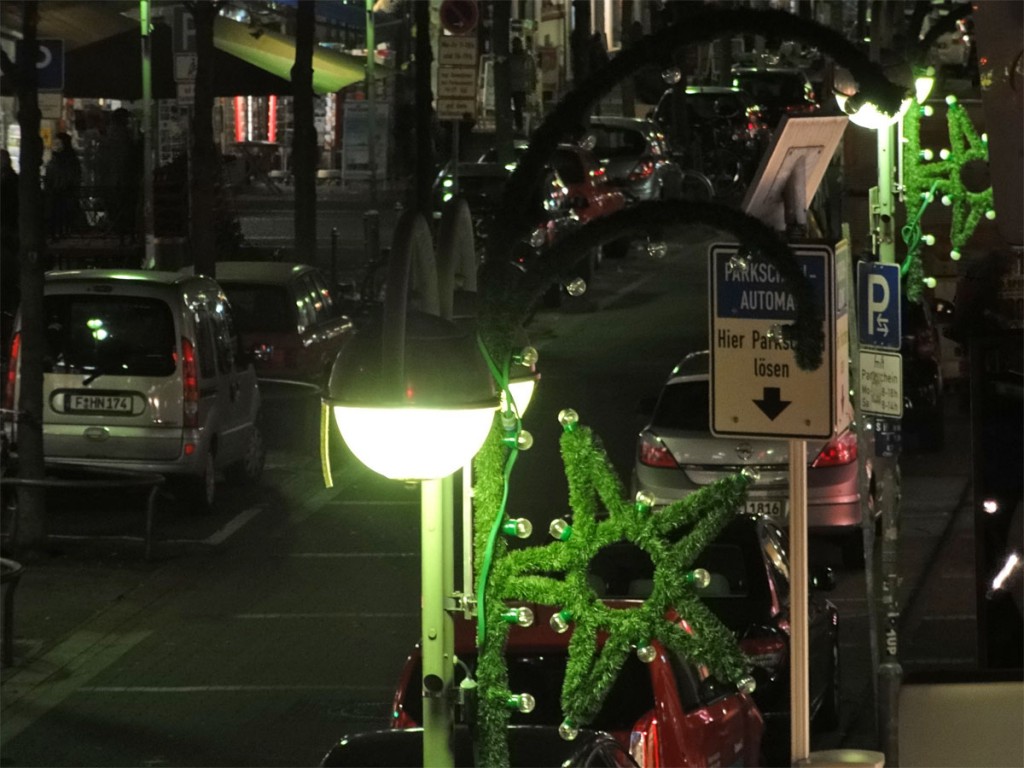 Weihnachtsbeleuchtung in der Berger Straße